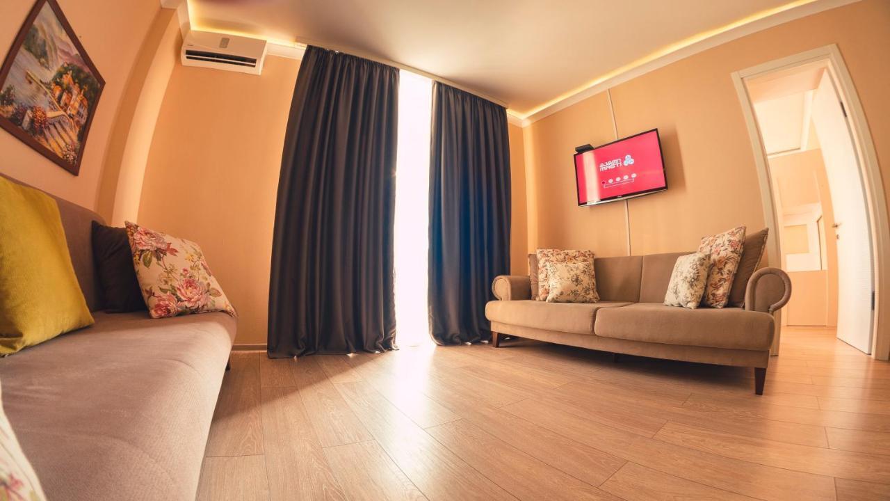 Apart Hotel Orbi Batumi Exterior photo