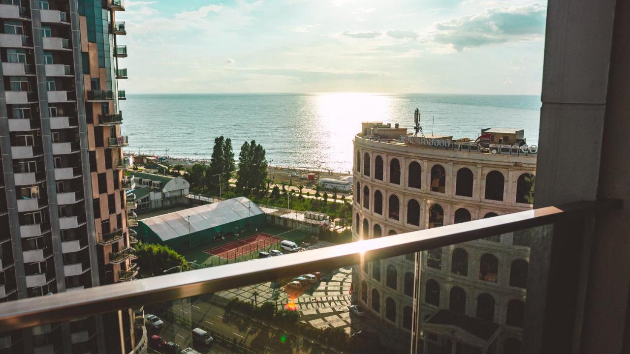 Apart Hotel Orbi Batumi Exterior photo